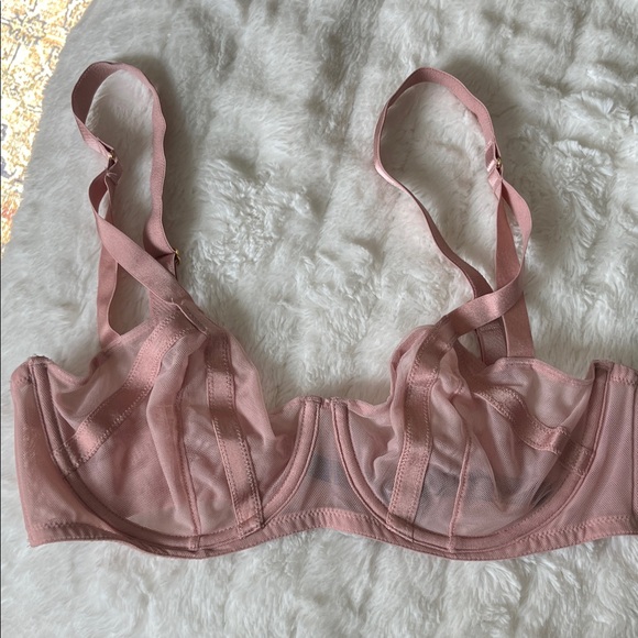Pink VS Elegant Bra 36C - Picture 1 of 6